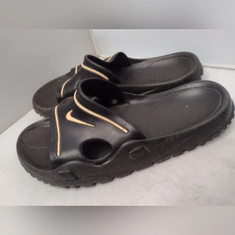 Nike see photos